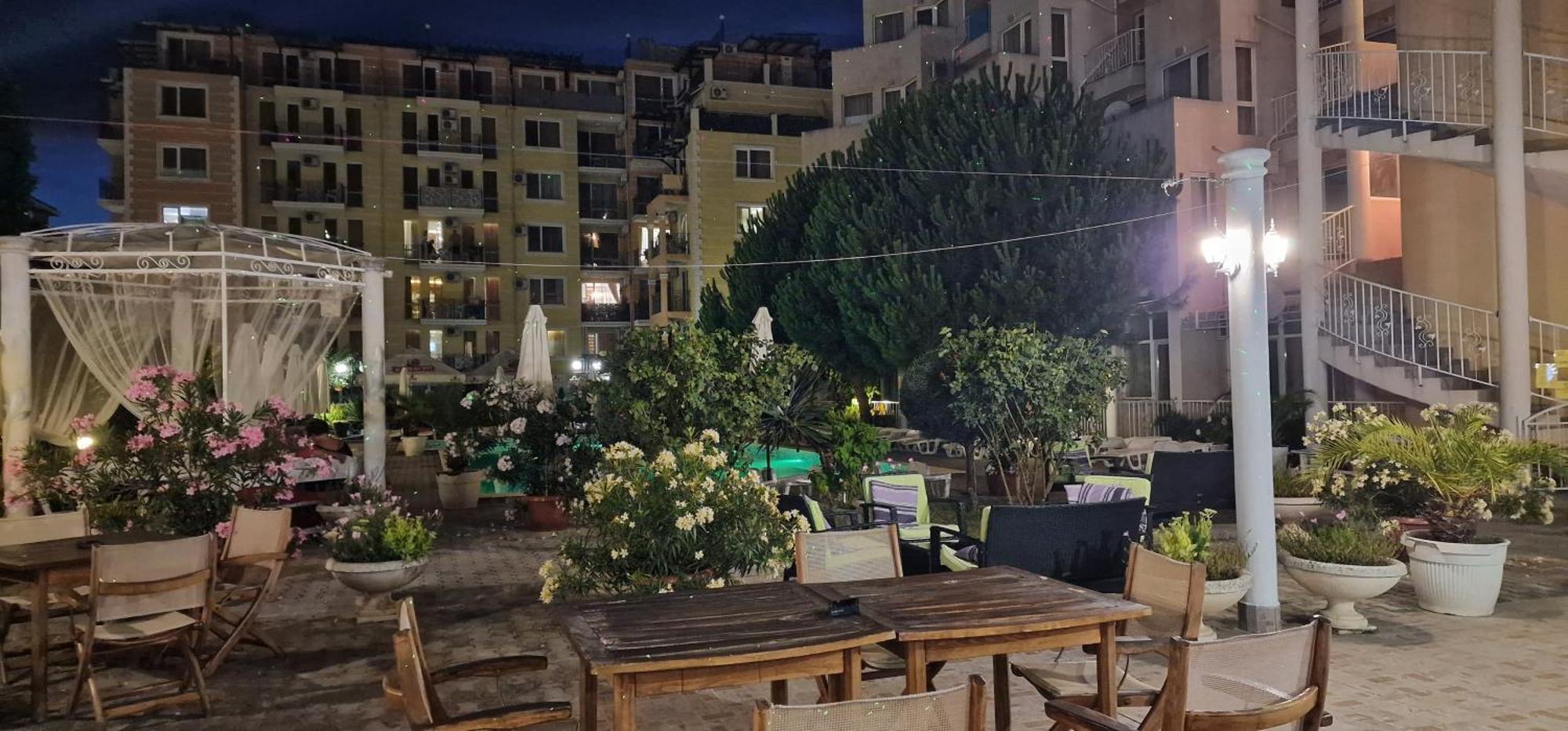Vanilla Garden Apartments Солнечный берег Экстерьер фото